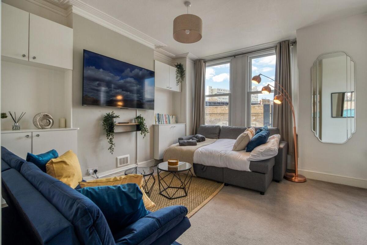 Chic 1bed And Terrace In Battersea Appartement *