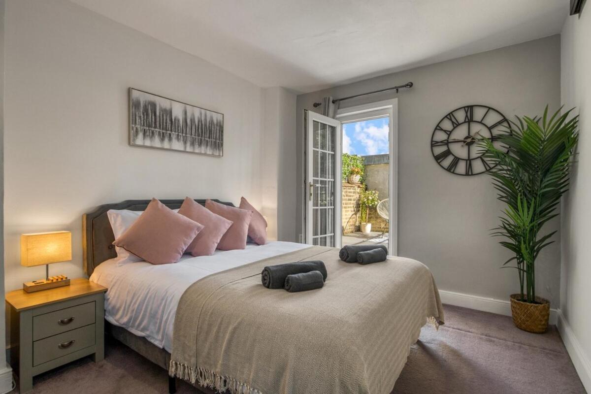 Chic 1bed And Terrace In Battersea Londres