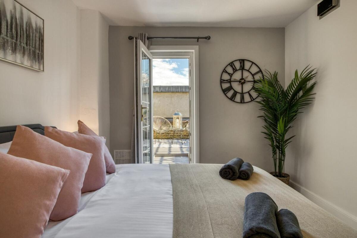 Chic 1bed And Terrace In Battersea Appartement